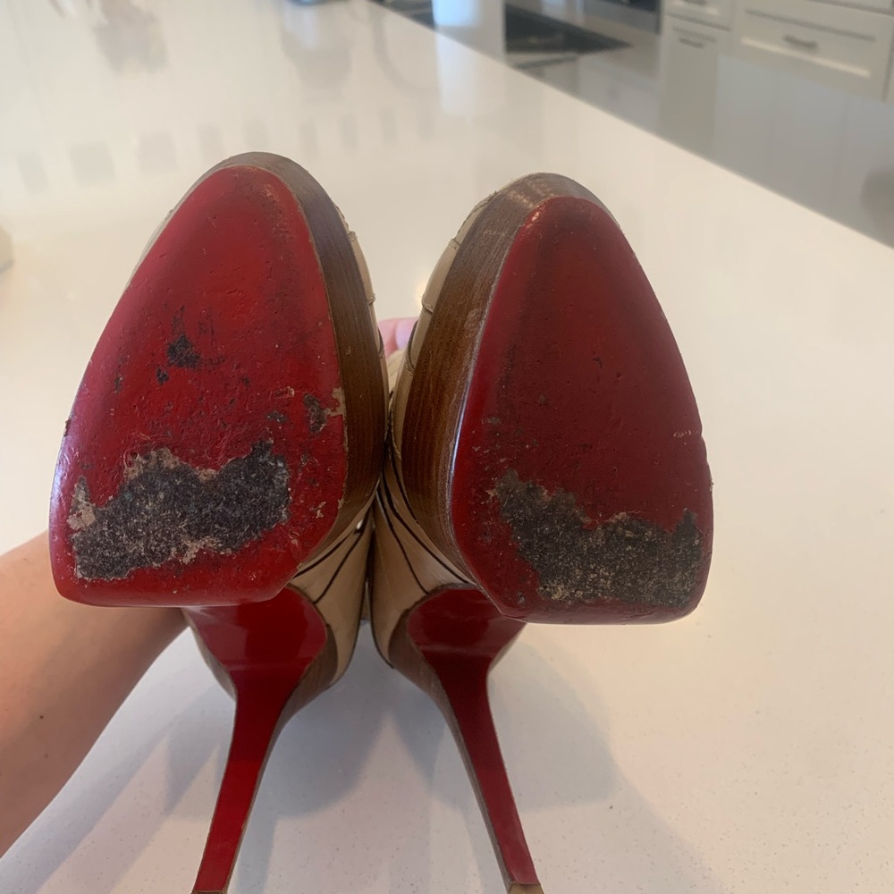 Christian Louboutin Cream and Brown Heels - Picture 5 of 6